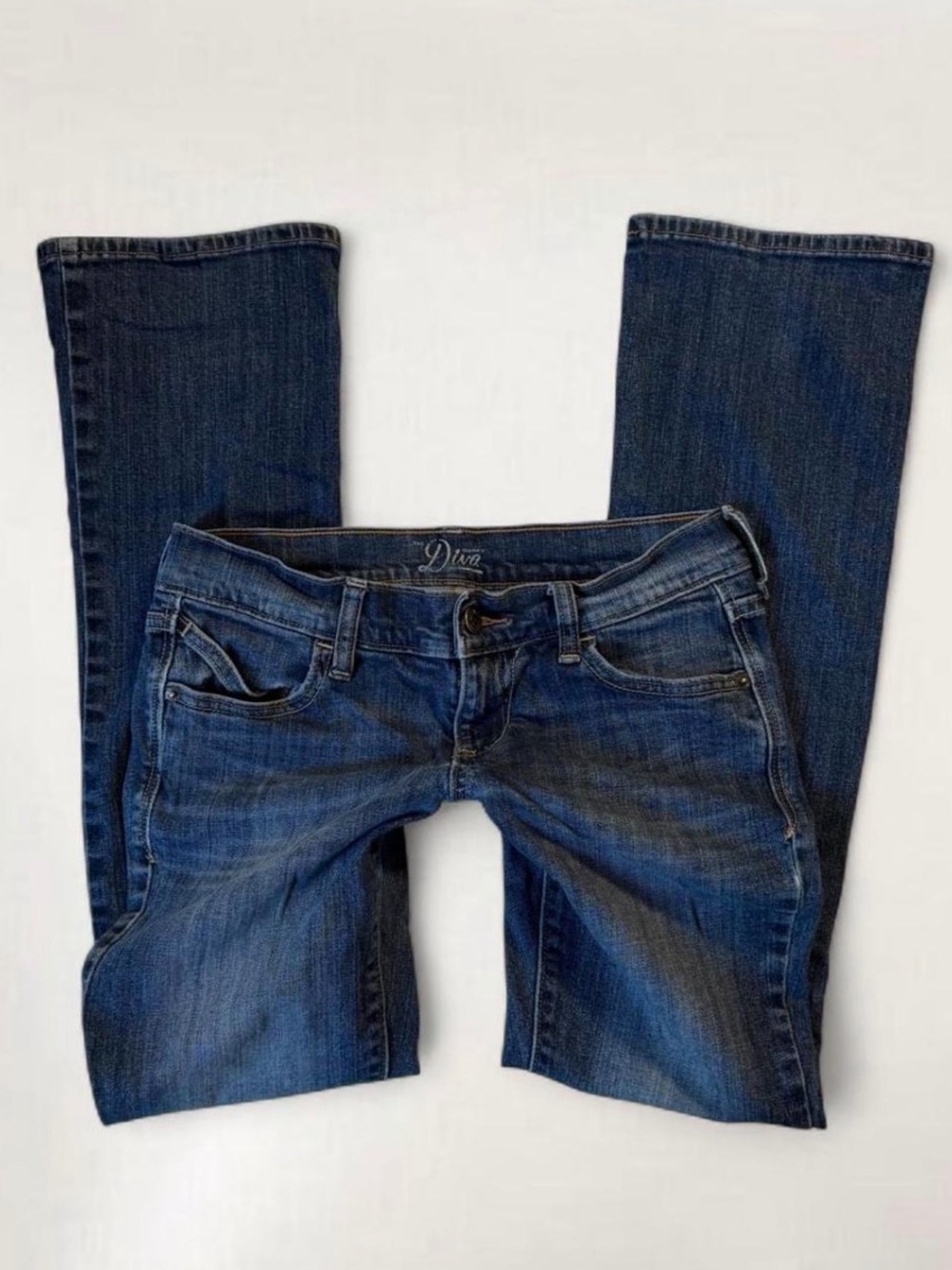 Y2K Old Navy Diva Ultra Low Rise Bootcut Mid Wash Denim Jeans Women's 2